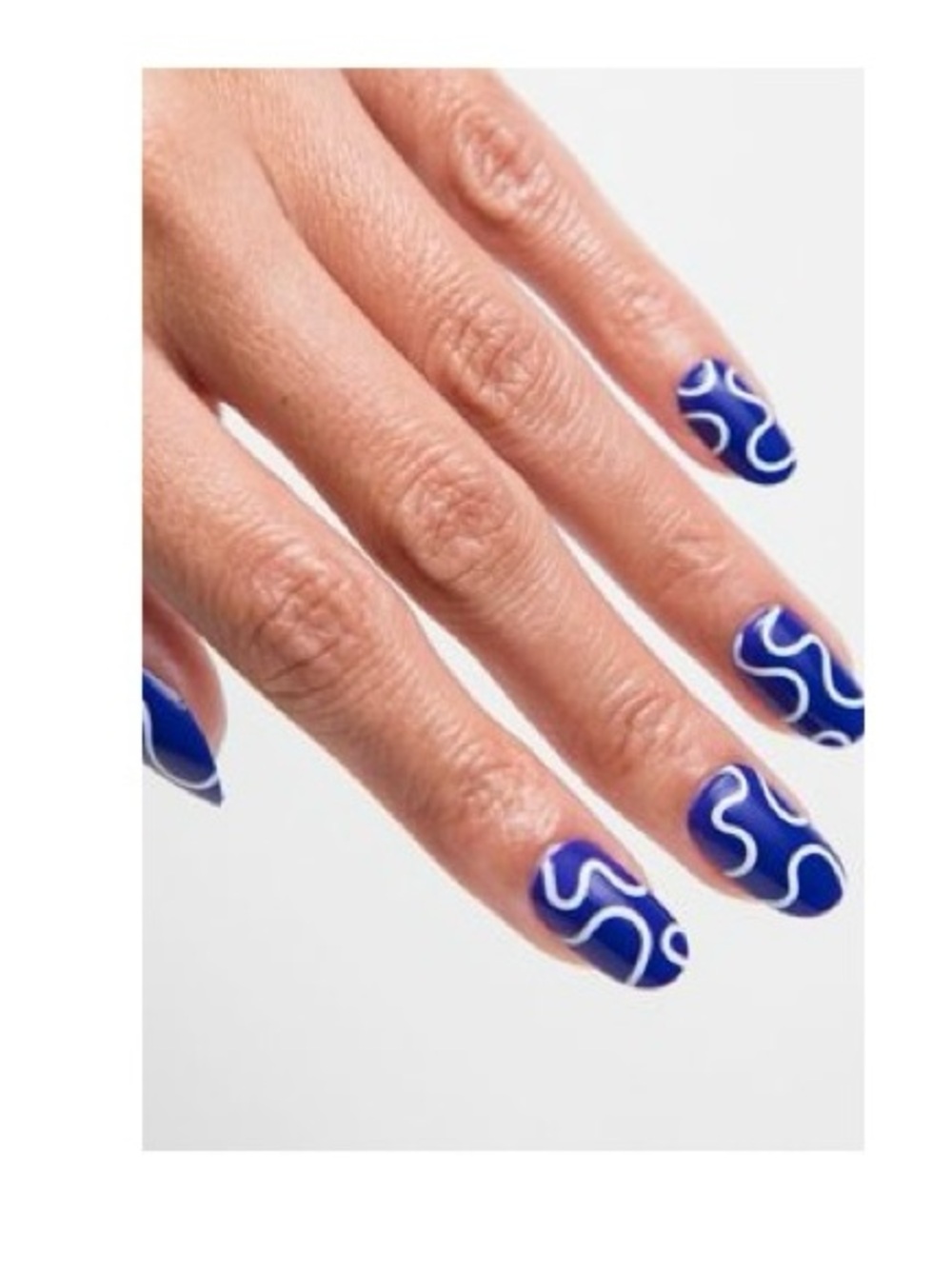 Chillhouse Chill Tips Press On
Manicure Kit Wavy Baby 2.0